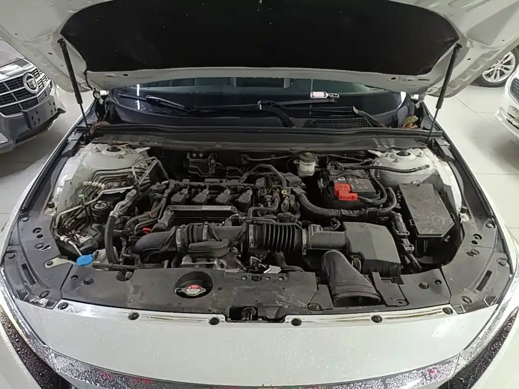 Honda Accord — фото 20