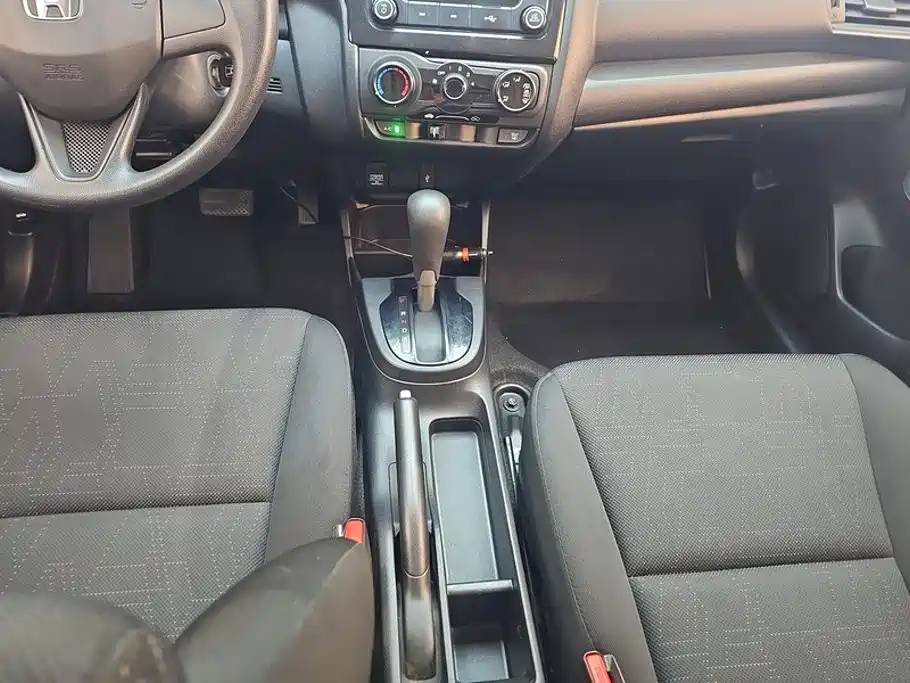 Honda Fit — фото 16