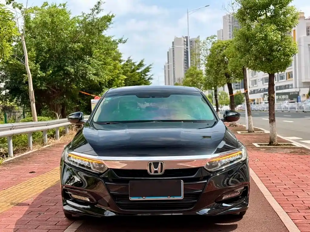 Honda Accord — фото 2