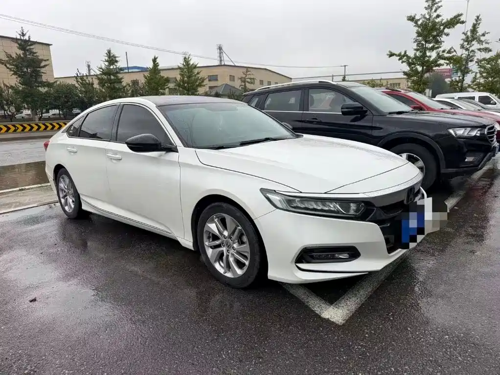 Honda Accord — фото 3