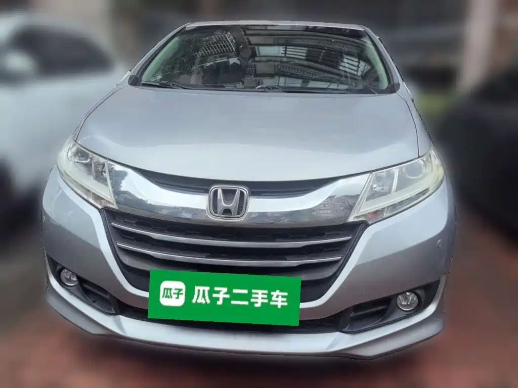 Honda Odyssey — фото 2