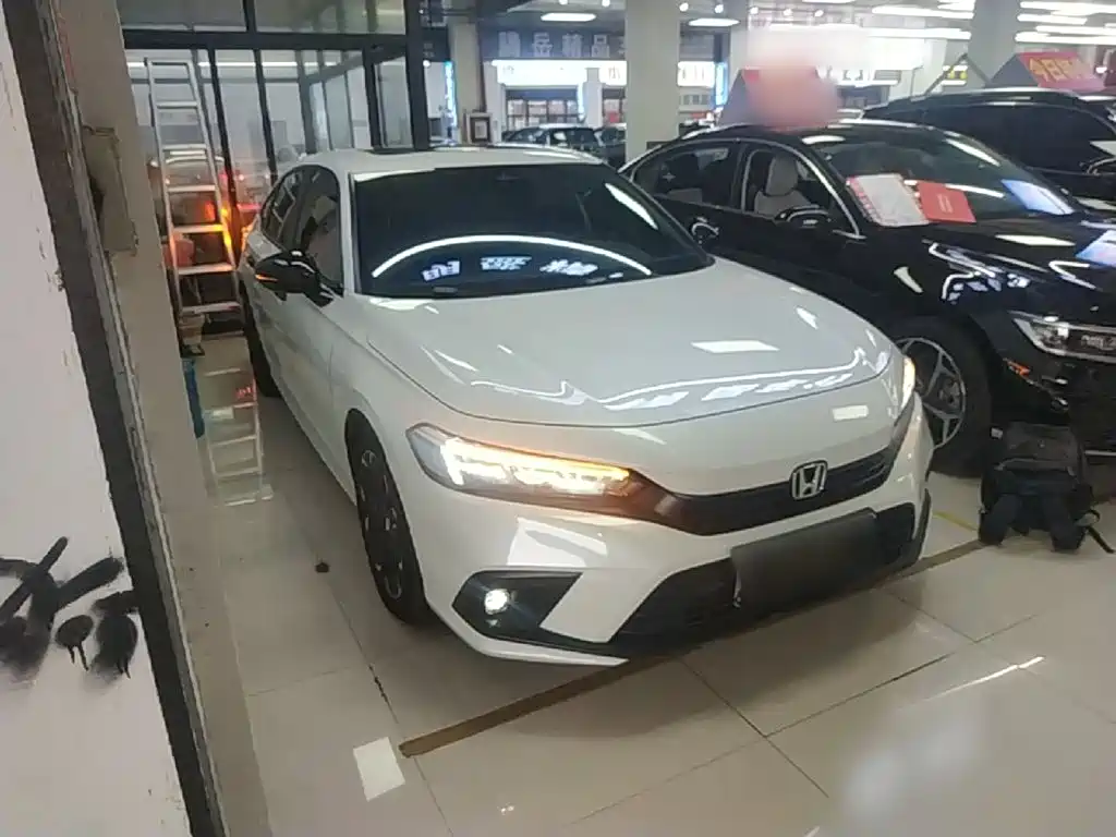 Honda Civic — фото 4