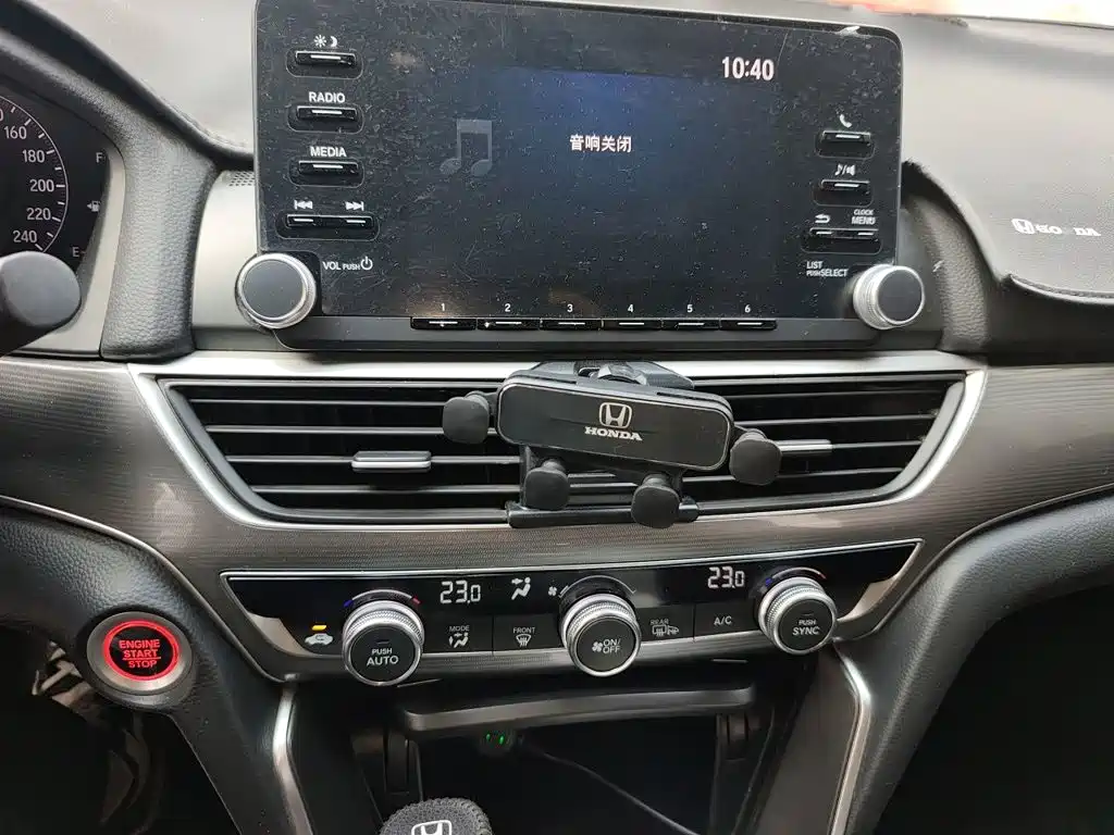 Honda Accord — фото 14