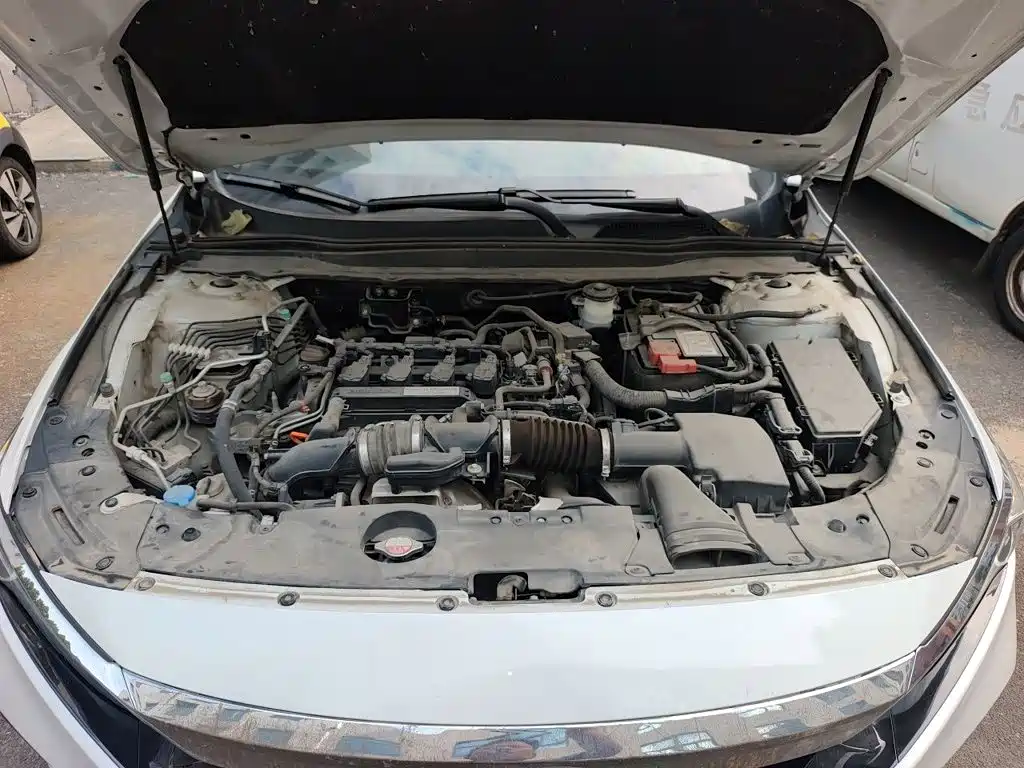 Honda Accord — фото 21