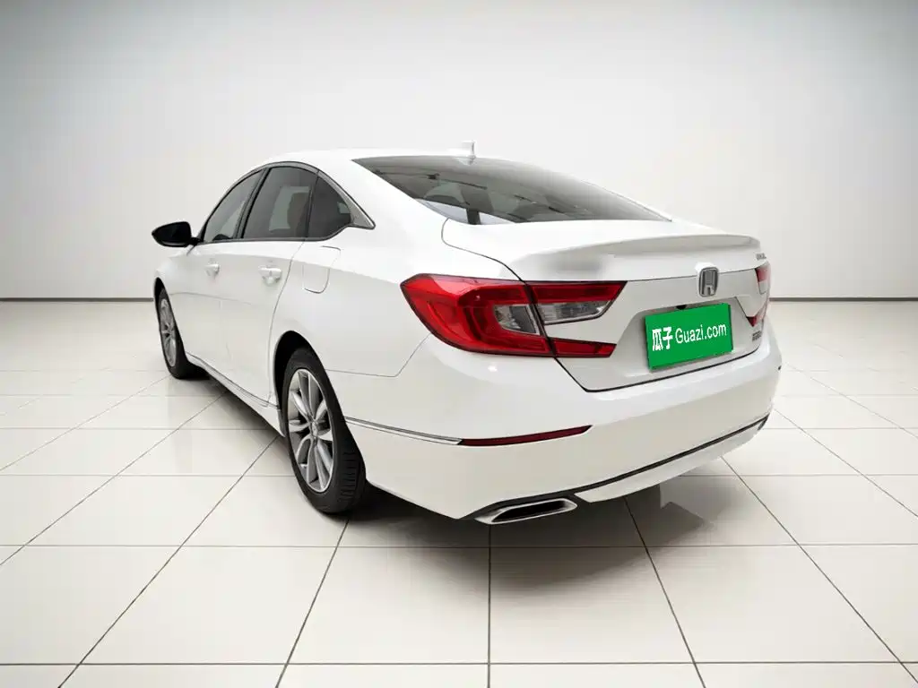 Honda Accord — фото 4