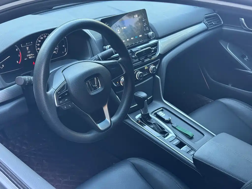 Honda Inspire — фото 11