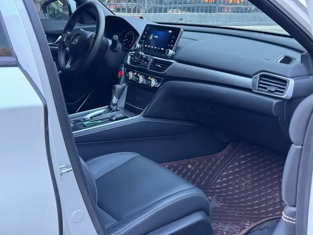 Honda Inspire — фото 14