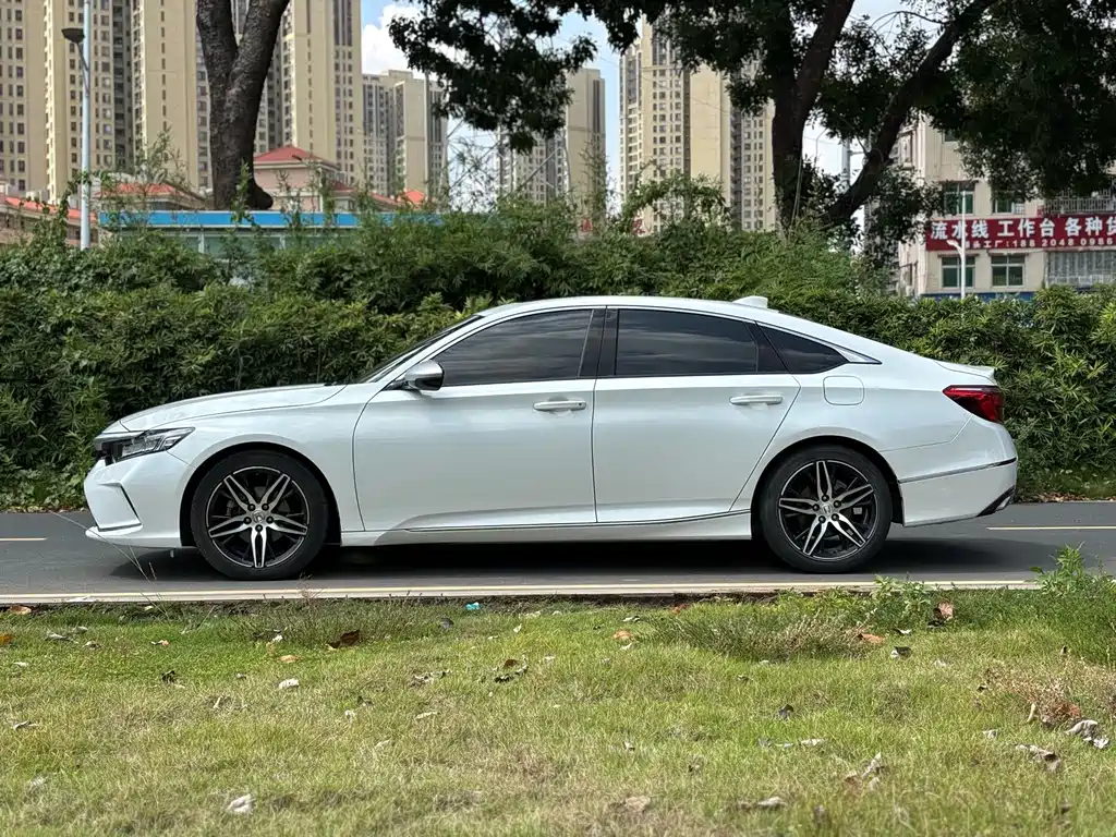 Honda Inspire — фото 20