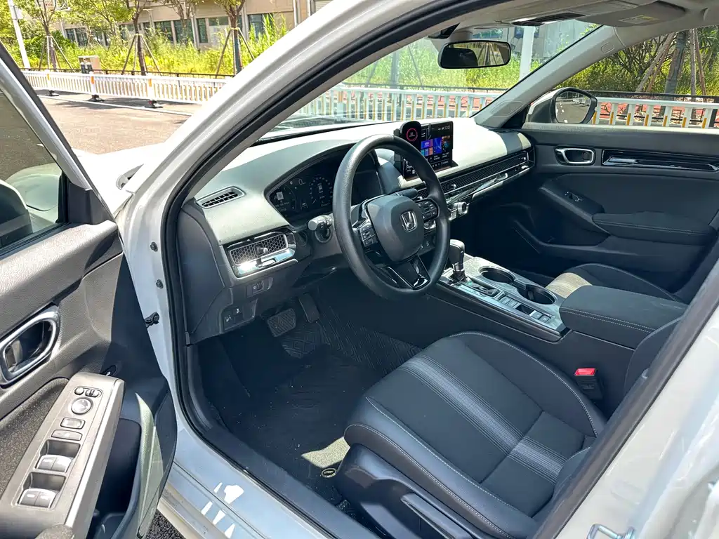 Honda Civic — фото 4
