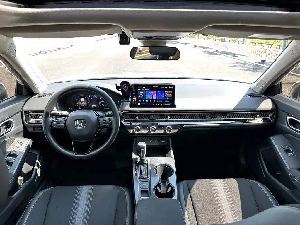 Honda Civic — фото 6