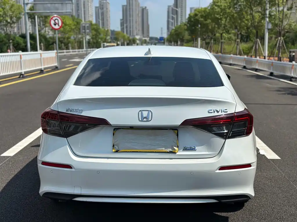 Honda Civic — фото 8
