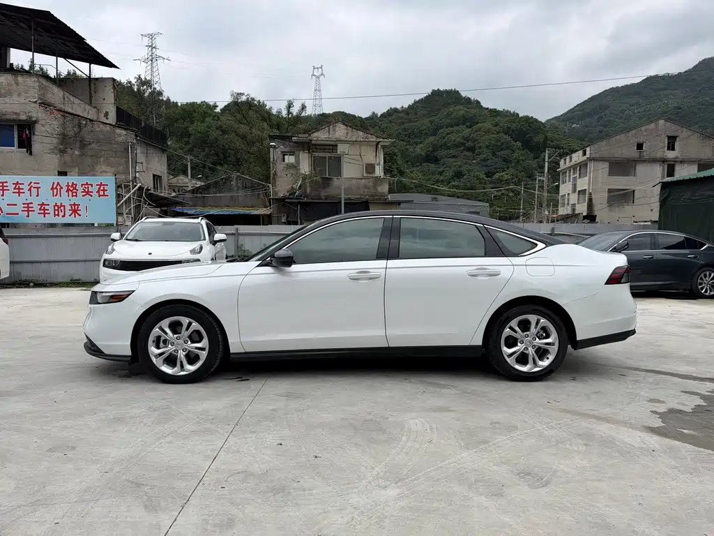 Honda Accord — фото 2