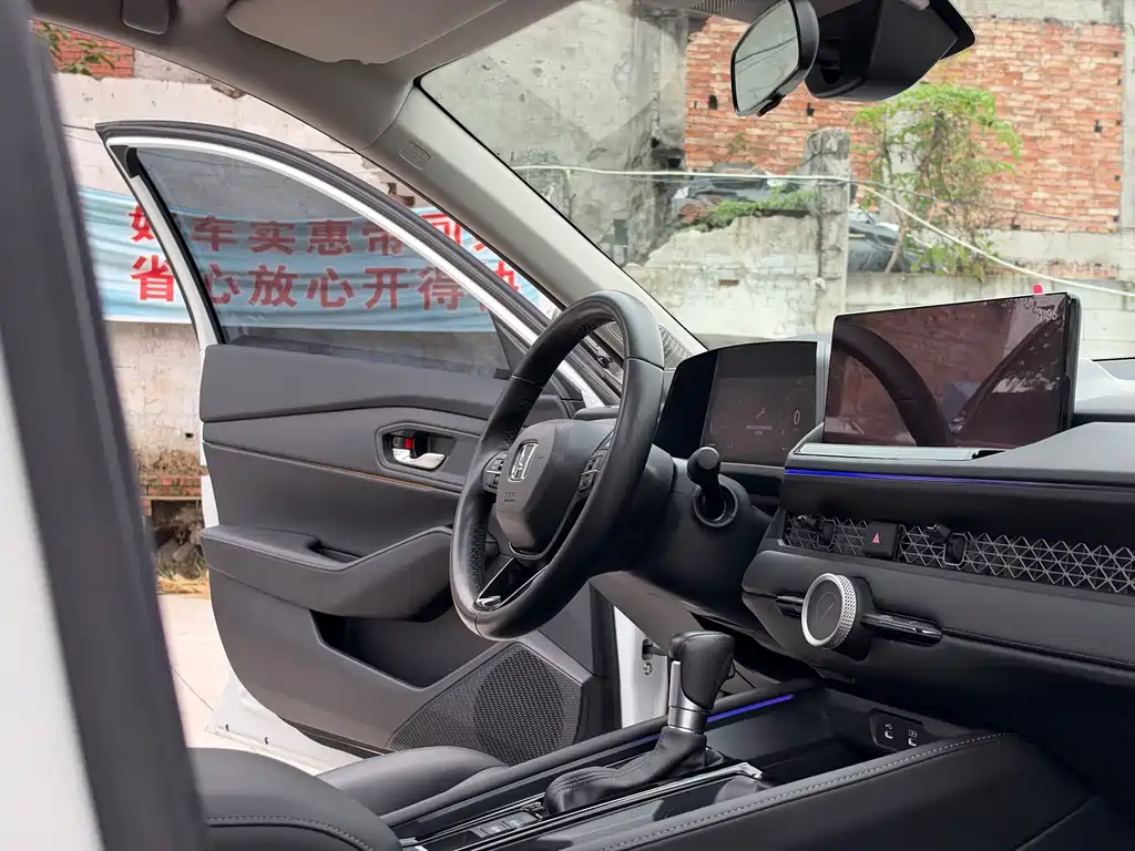 Honda Accord — фото 15