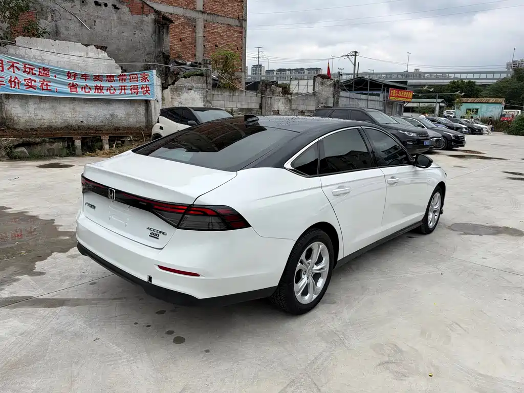 Honda Accord — фото 5