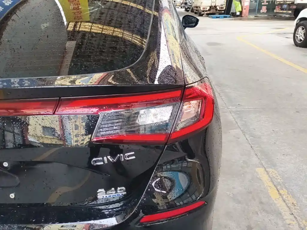 Honda Civic — фото 8