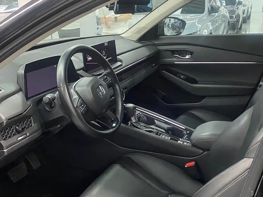Honda Accord — фото 5