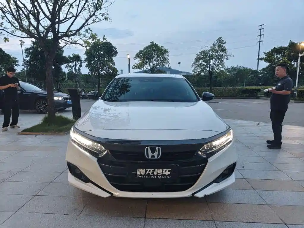 Honda Accord — фото 2