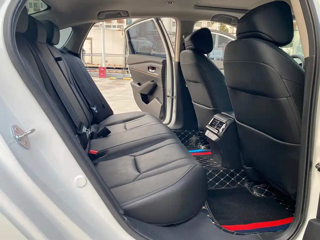 Honda Accord — фото 13