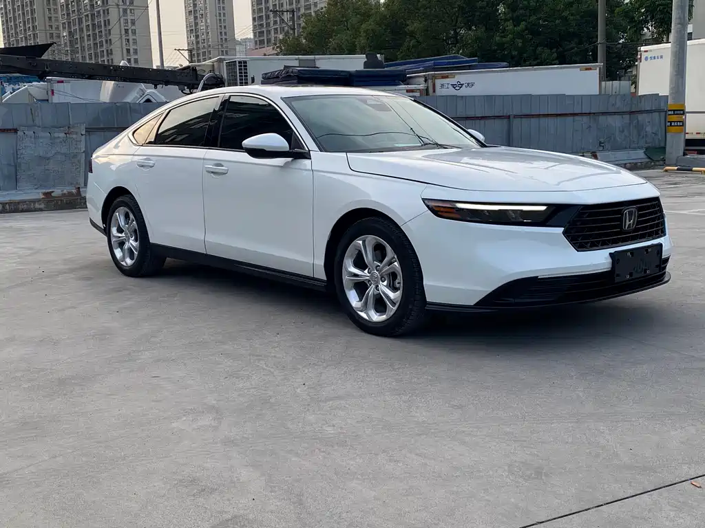 Honda Accord — фото 3