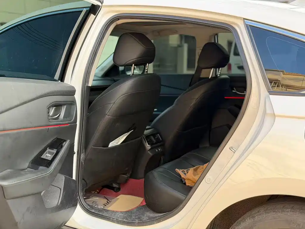 Honda Accord — фото 3