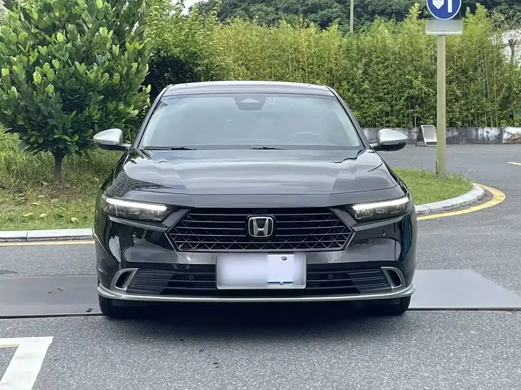 Honda Accord — фото 3