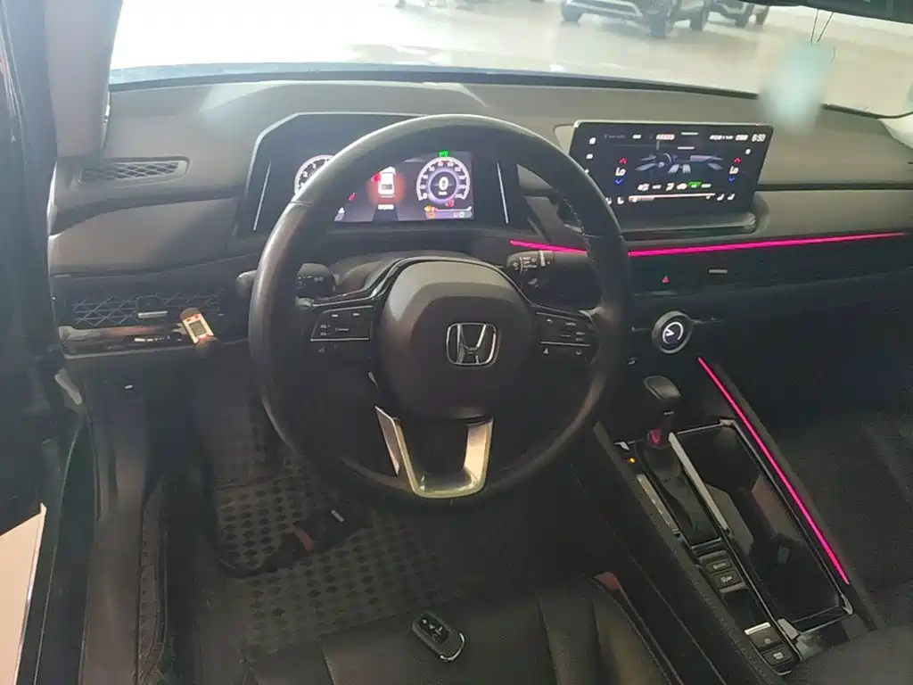 Honda Accord — фото 11