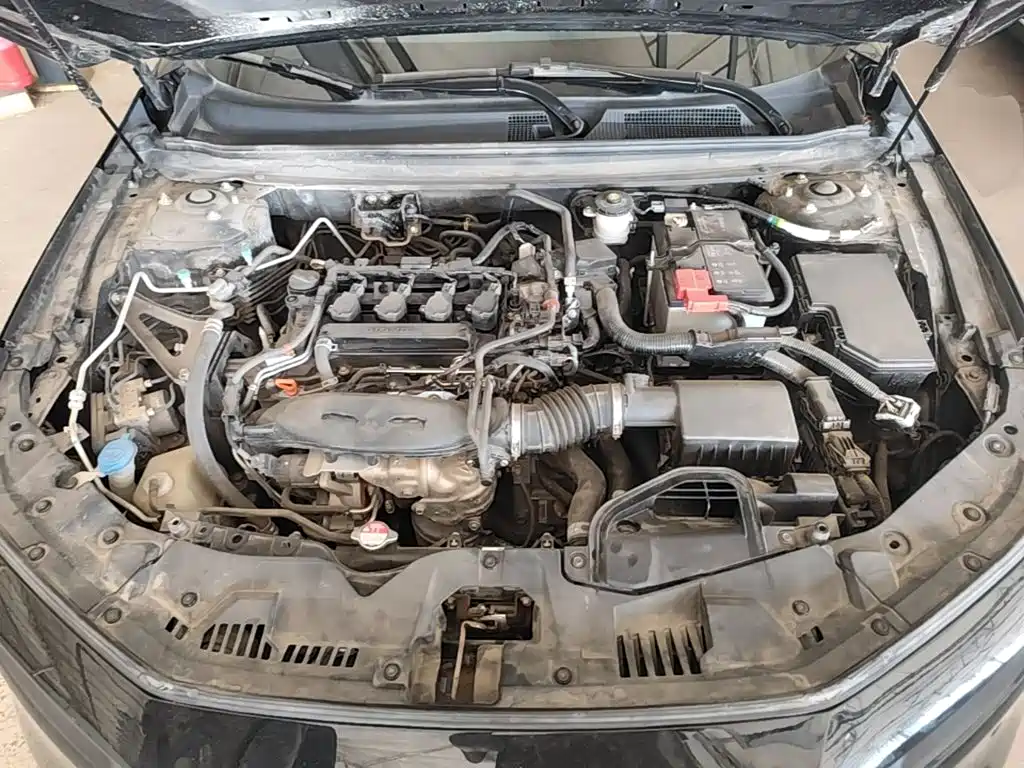 Honda Accord — фото 20