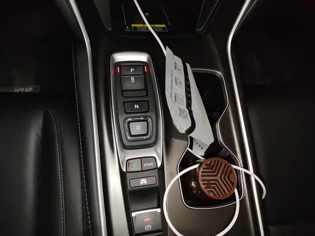 Honda Accord — фото 15