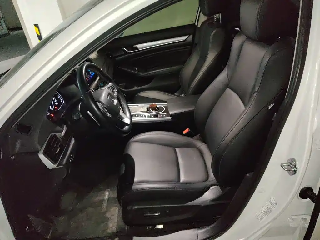 Honda Accord — фото 16