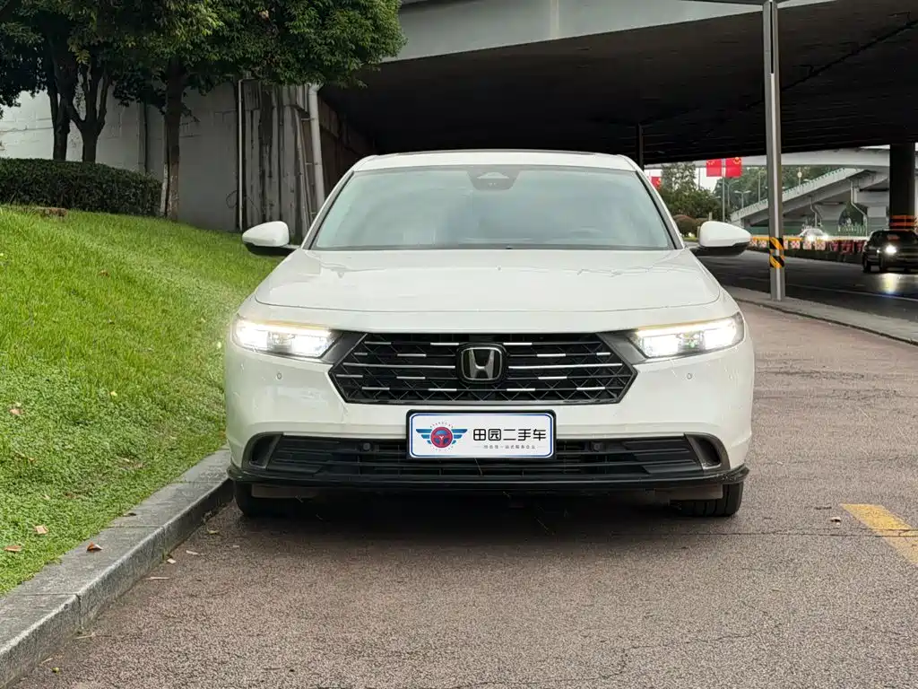 Honda Accord — фото 2