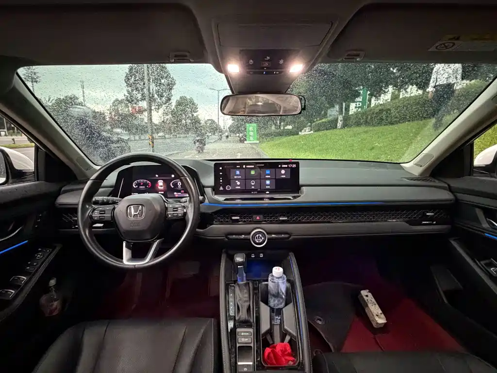Honda Accord — фото 13
