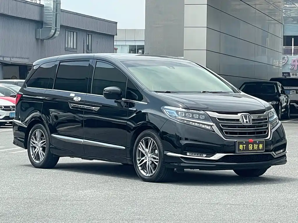 Honda Elysion — фото 3