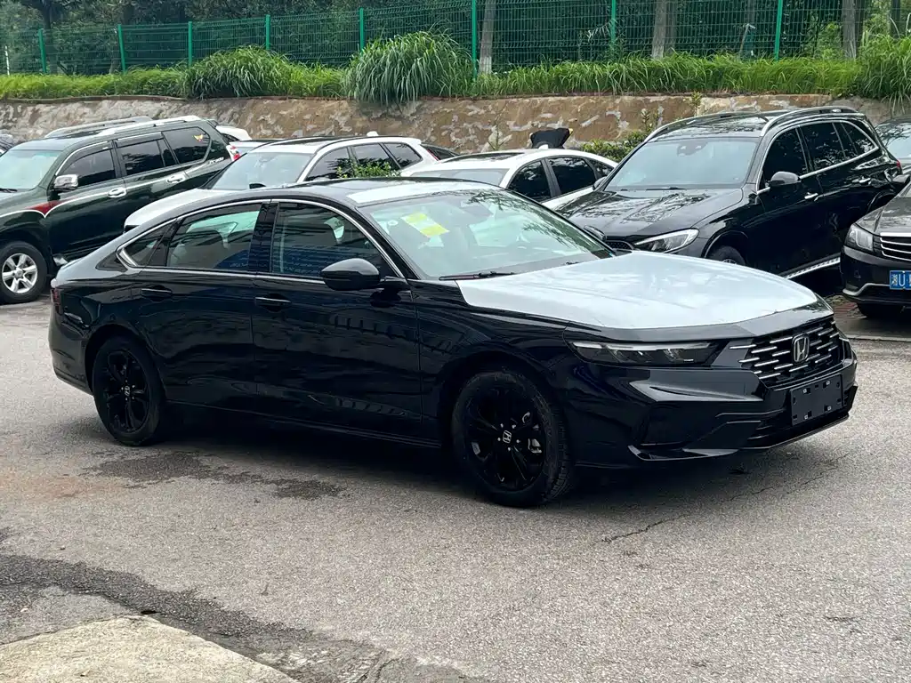 Honda Accord — фото 3