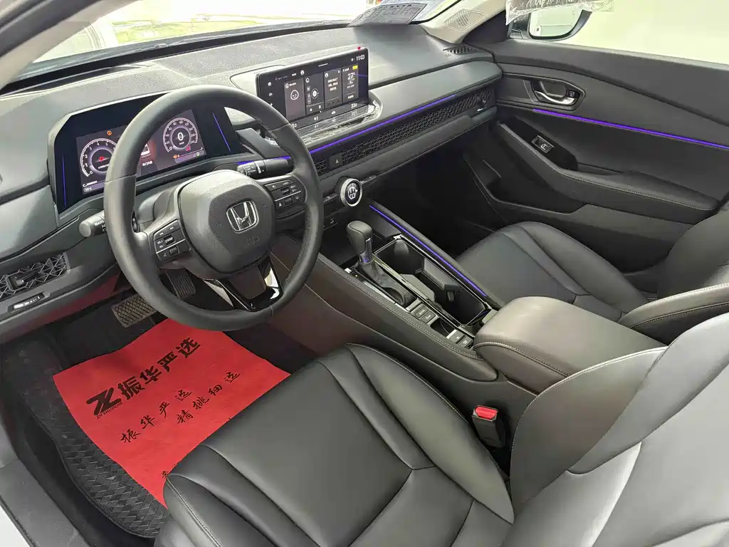 Honda Accord — фото 9