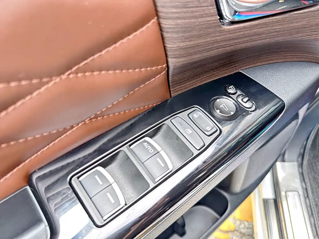 Honda Odyssey — фото 19