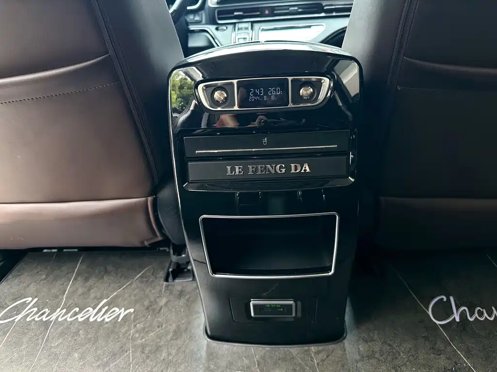 Honda Odyssey — фото 10