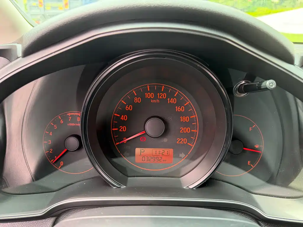 Honda Fit — фото 8