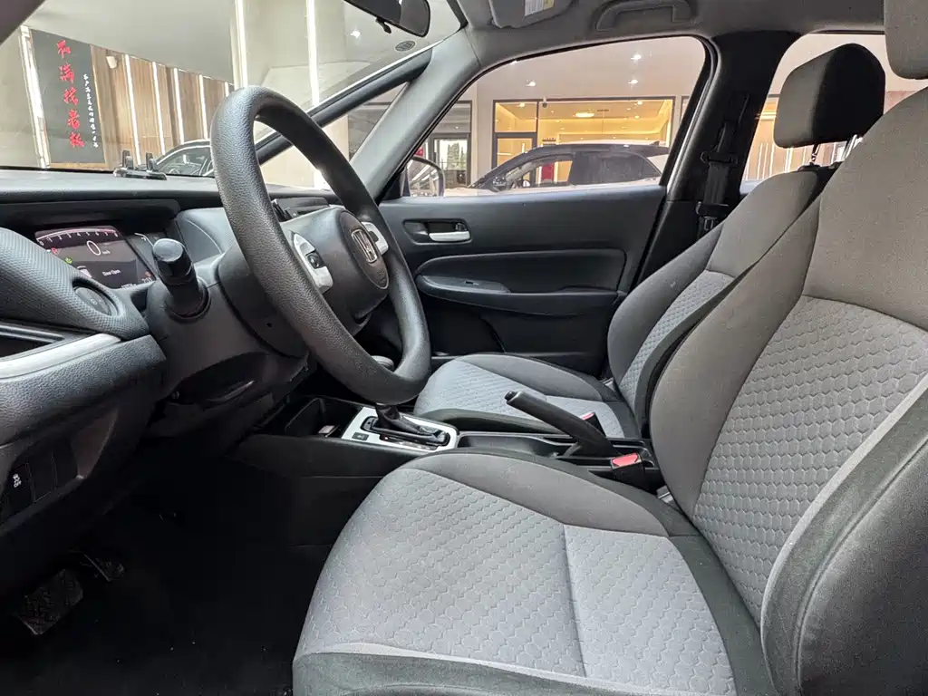 Honda Fit — фото 13