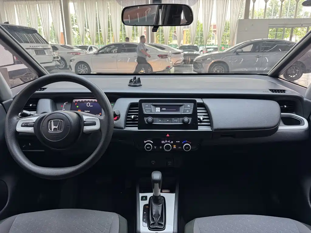 Honda Fit — фото 16