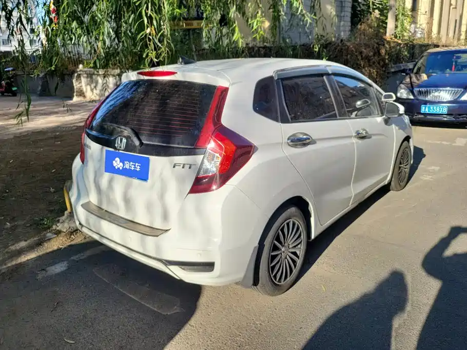 Honda Fit — фото 3