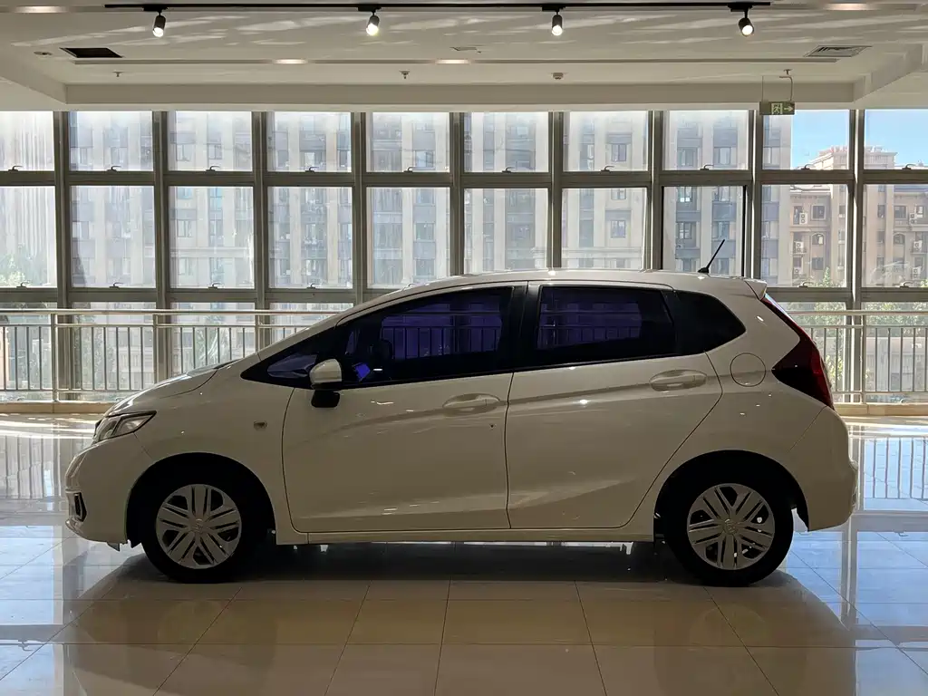 Honda Fit — фото 3