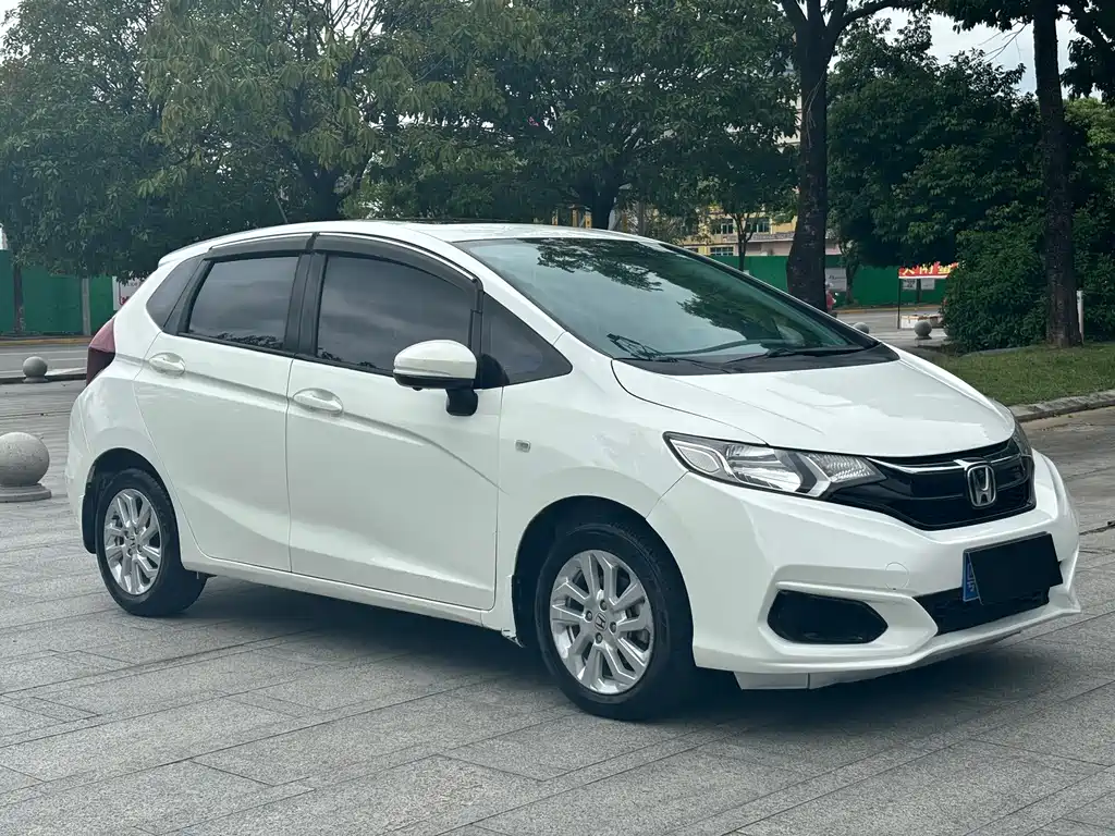 Honda Fit — фото 3