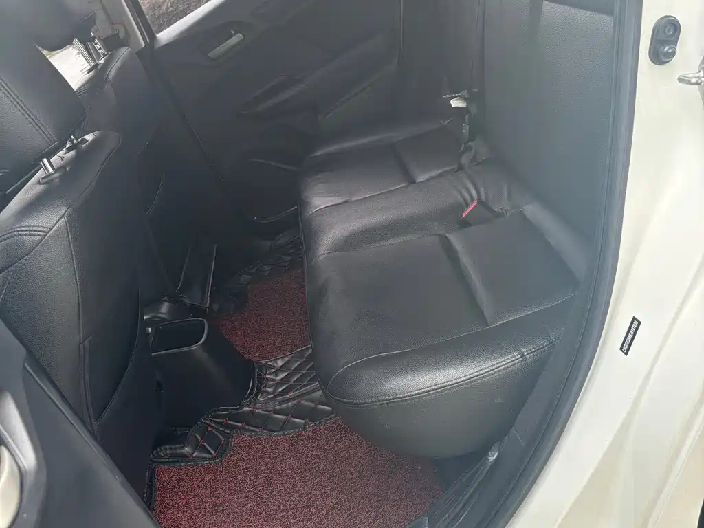 Honda Fit — фото 10