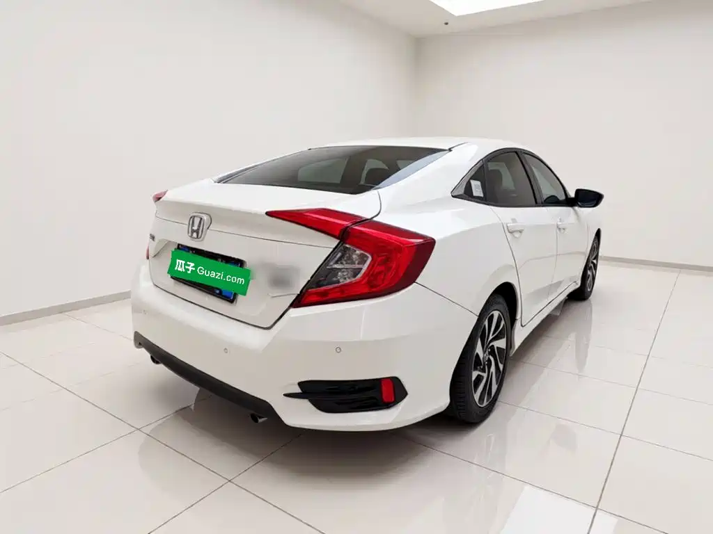 Honda Civic — фото 6