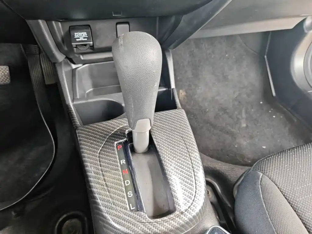 Honda Fit — фото 14
