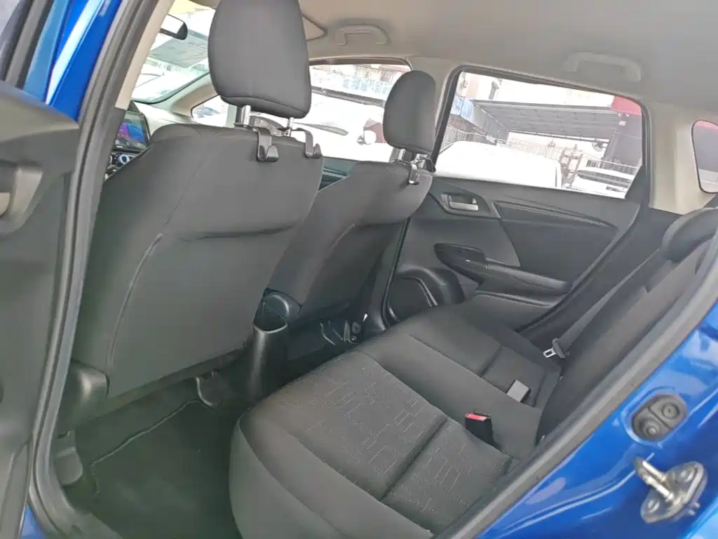Honda Fit — фото 17