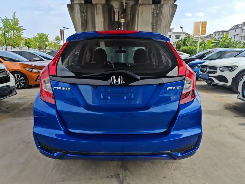 Honda Fit — фото 6