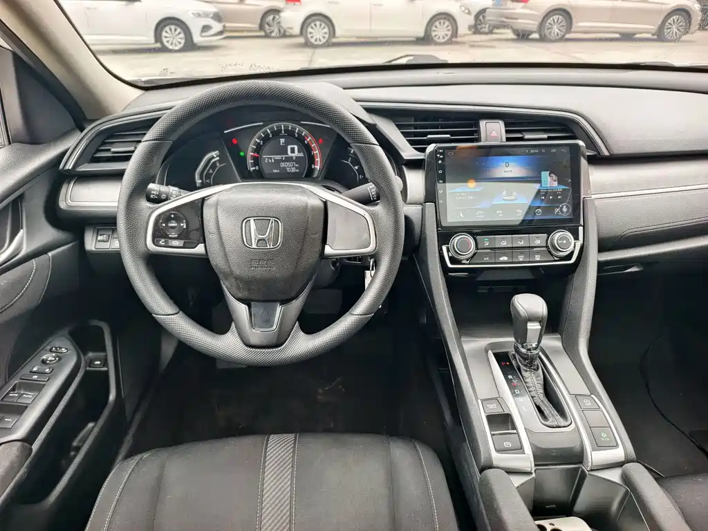 Honda Civic — фото 11