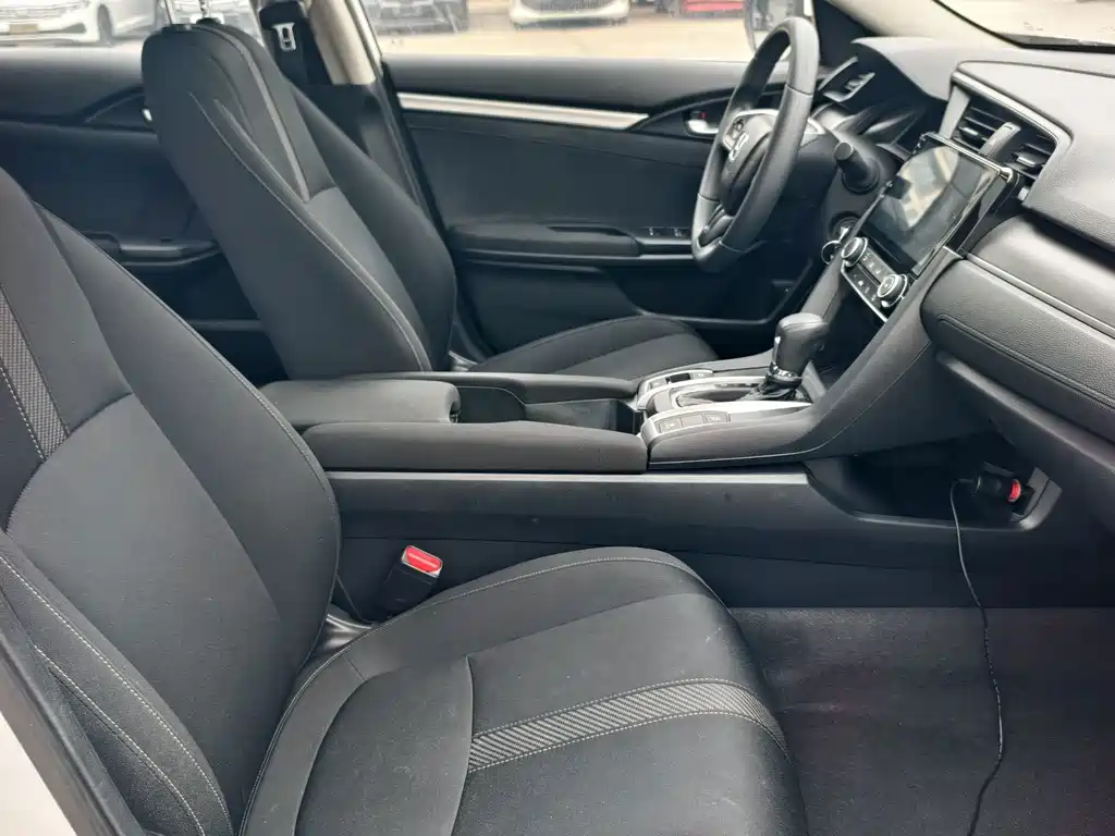Honda Civic — фото 8