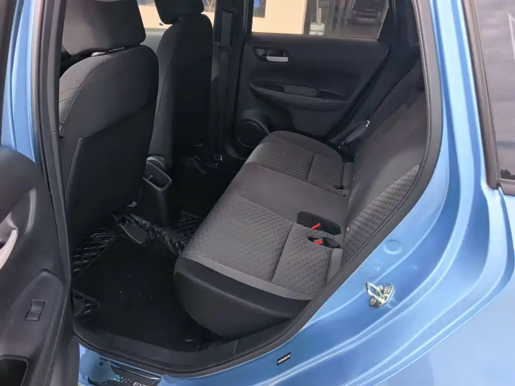 Honda Fit — фото 17